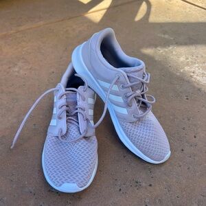 Adidas Cloudfoam Comfort Women’s Size 10 - Barely Used!!
